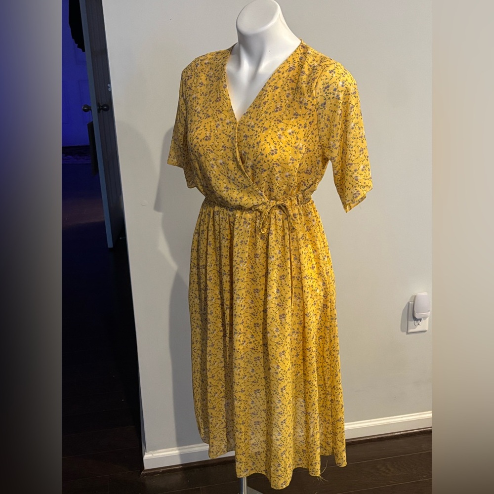 Daily Yana Yellow Spring Floral Wrap Midi Dress
